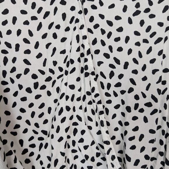 Gilli White & Black Spotted Arm Tie V-Neck Blouse Size M - Picture 4 of 7
